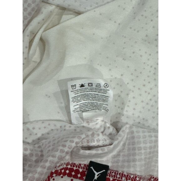 MICHAEL JORDAN Mens No 23 CHICAGO BULLS Size XL Baseball T-Shirt Red White logo - Picture 5 of 8